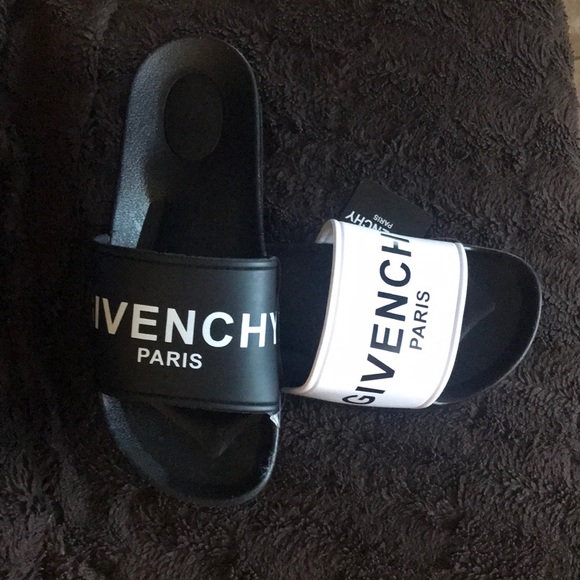 Sandals - Picture 4 of 4